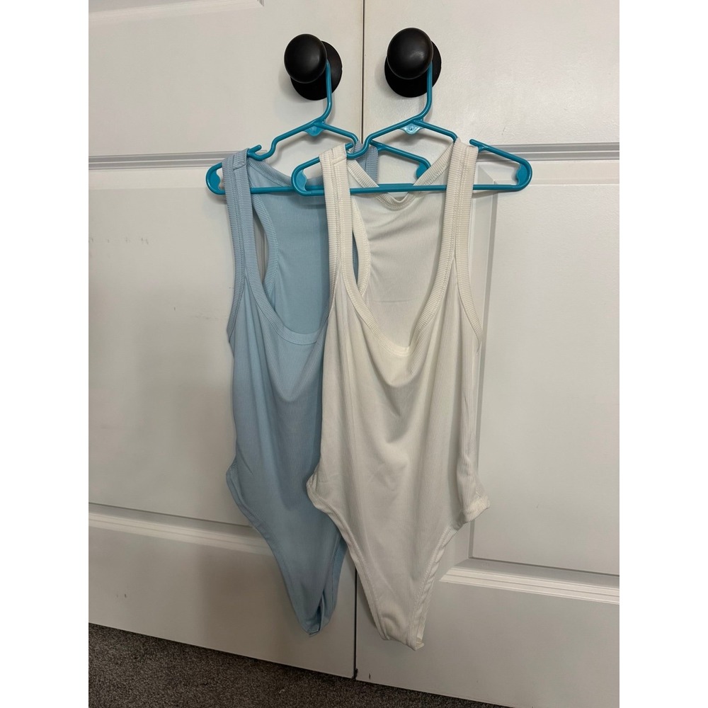 2pc Ribbed Racerback Bodysuit Bundle White Blue Snap Closure Womens Medium